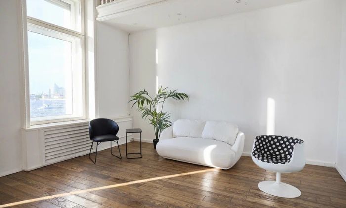 Studio with Balcony