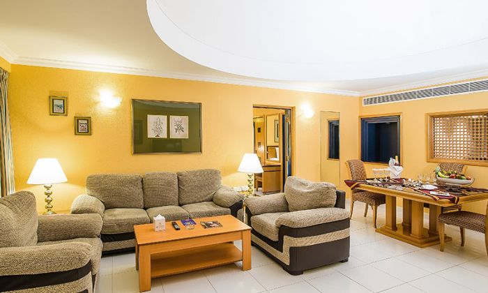 room for rent in sharjah